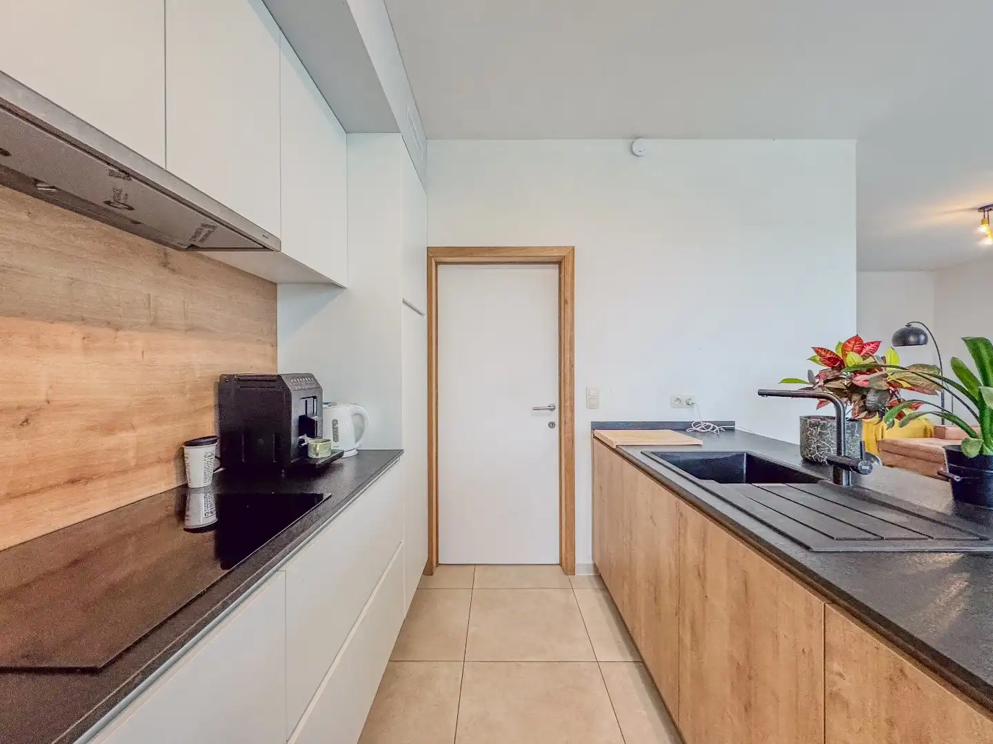 Nieuwbouwwoning met 3 ruime slaapkamers en tuin. foto 7