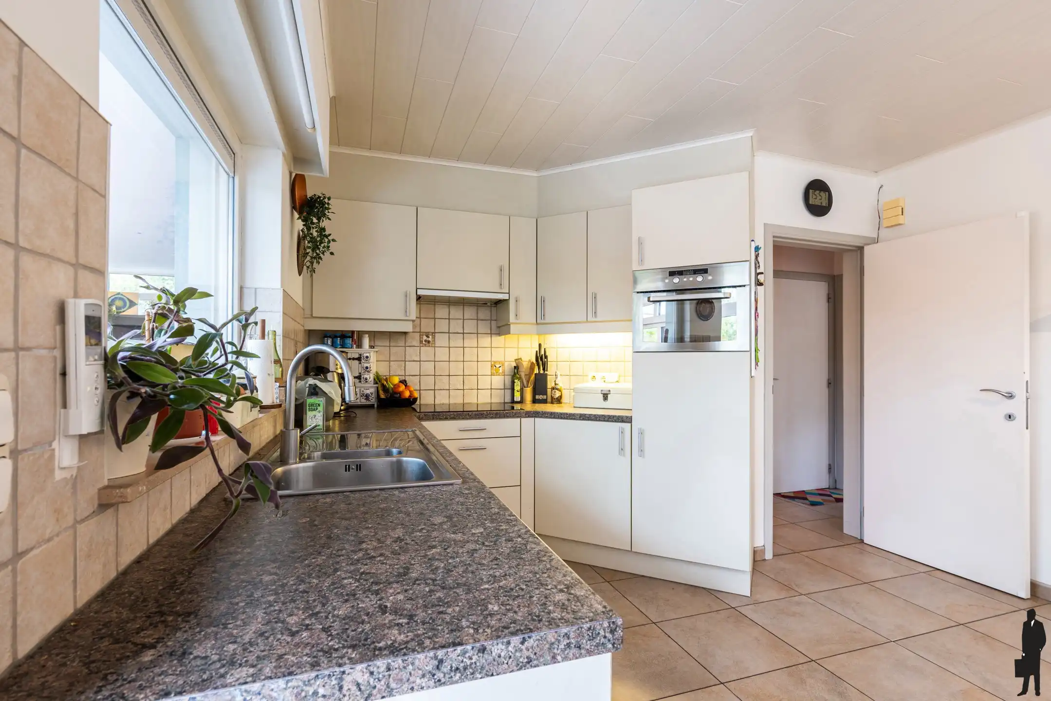 Ruime woning van ca. 237m² te Malle foto 7