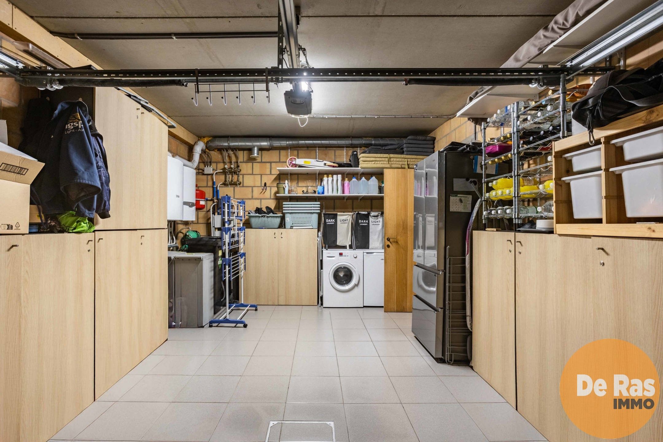 HERZELE - Recente gesloten bebouwing op een centrale ligging foto 9