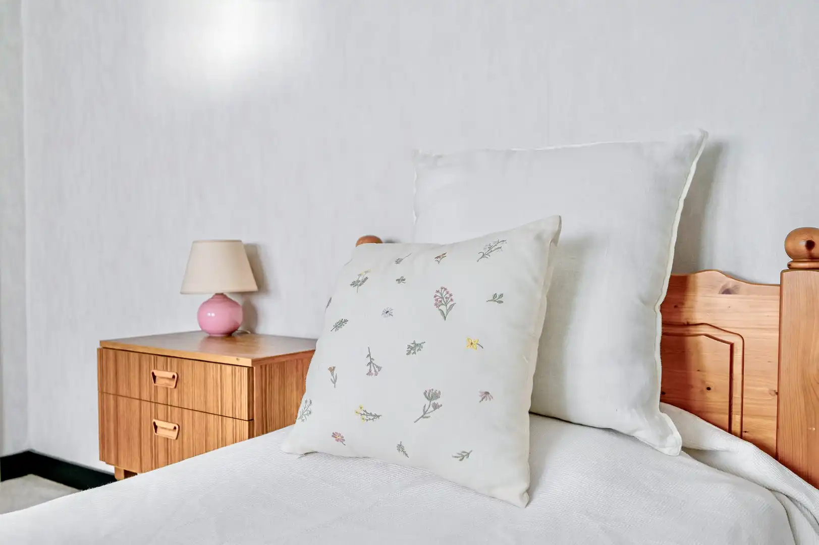 Charmante en authentieke woning met ruime tuin foto 11