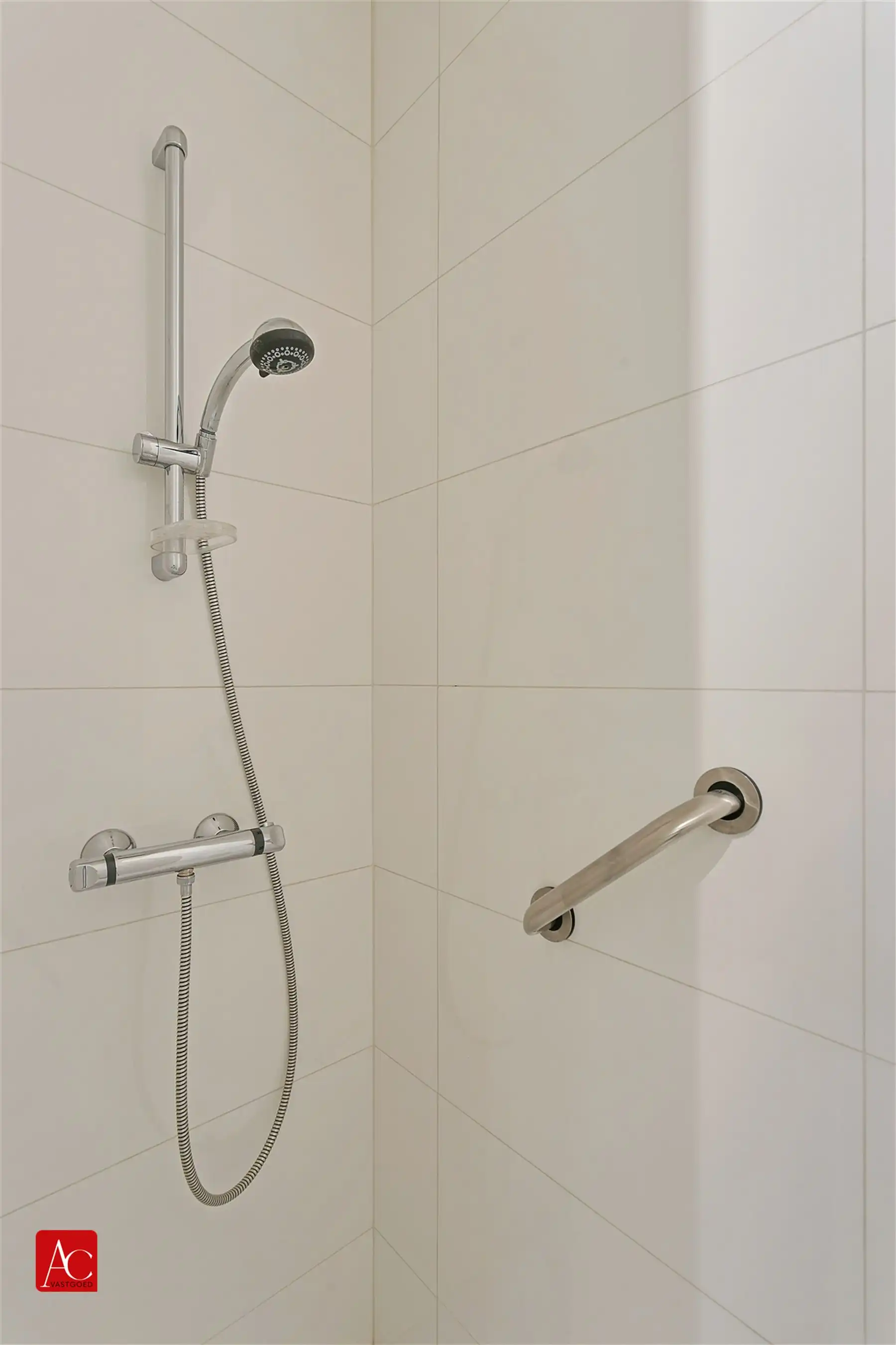 Appartement 1ste verdieping met ondergrondse garage foto 20