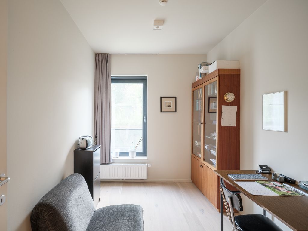 Assistentiewoning met 2 slpk, terras en zicht op parktuin nabij het station Gent-Sint-Pieters foto 6