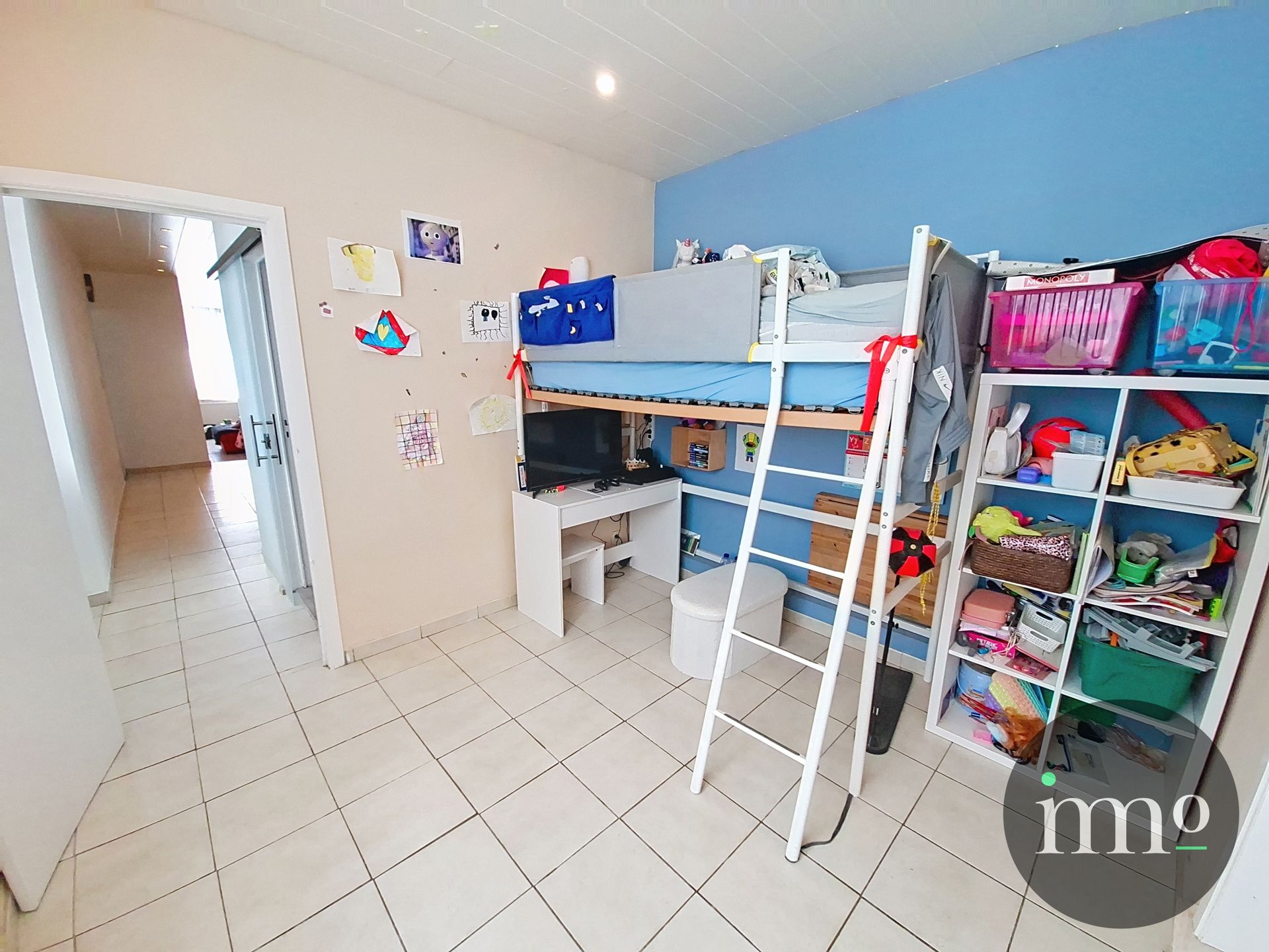 GELIJKVLOERS APPARTEMENT MET VEEL BUITENRUIMTE foto 9