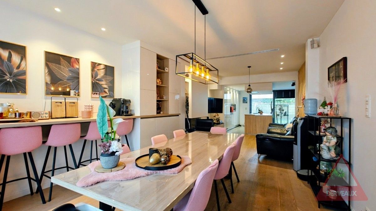 Zonnebeke – Energiezuinige, centraal gelegen woning met 4 slaapkamers foto 4