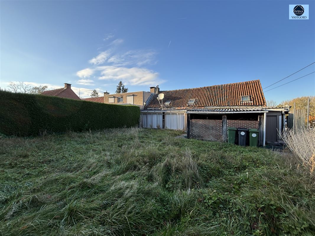 TE RENOVEREN WONING OP 4 ARE 40 IN RUSTIGE OMGEVING. foto 7