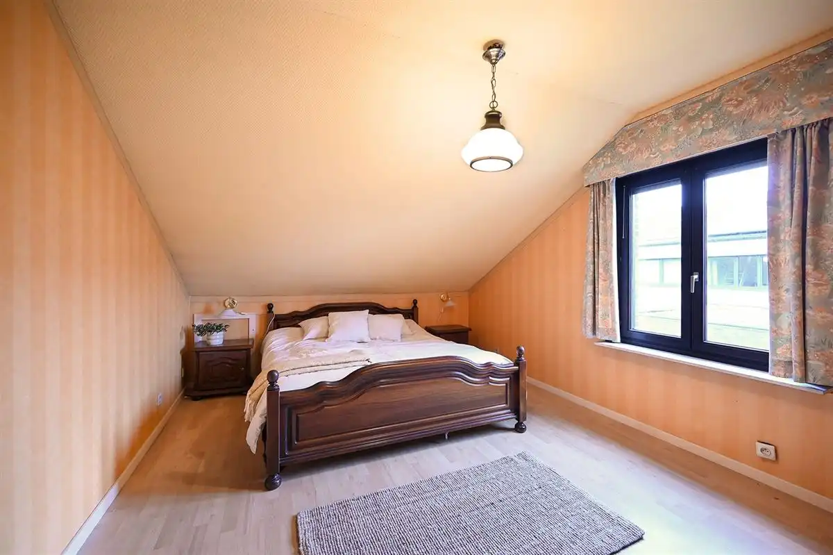 Te moderniseren landhuis op toplocatie foto 17