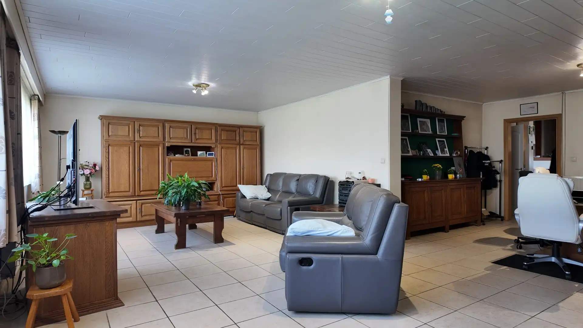 WONING MET LOODS TE KOOP - ZUTENDAAL foto 4