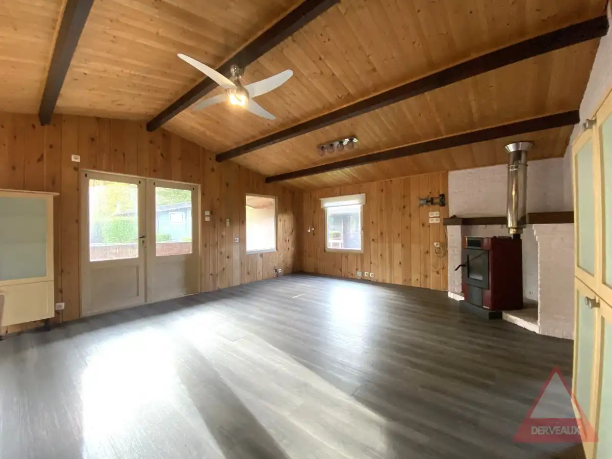 Zonnebeke – Gezellige chalet in groene omgeving foto 6