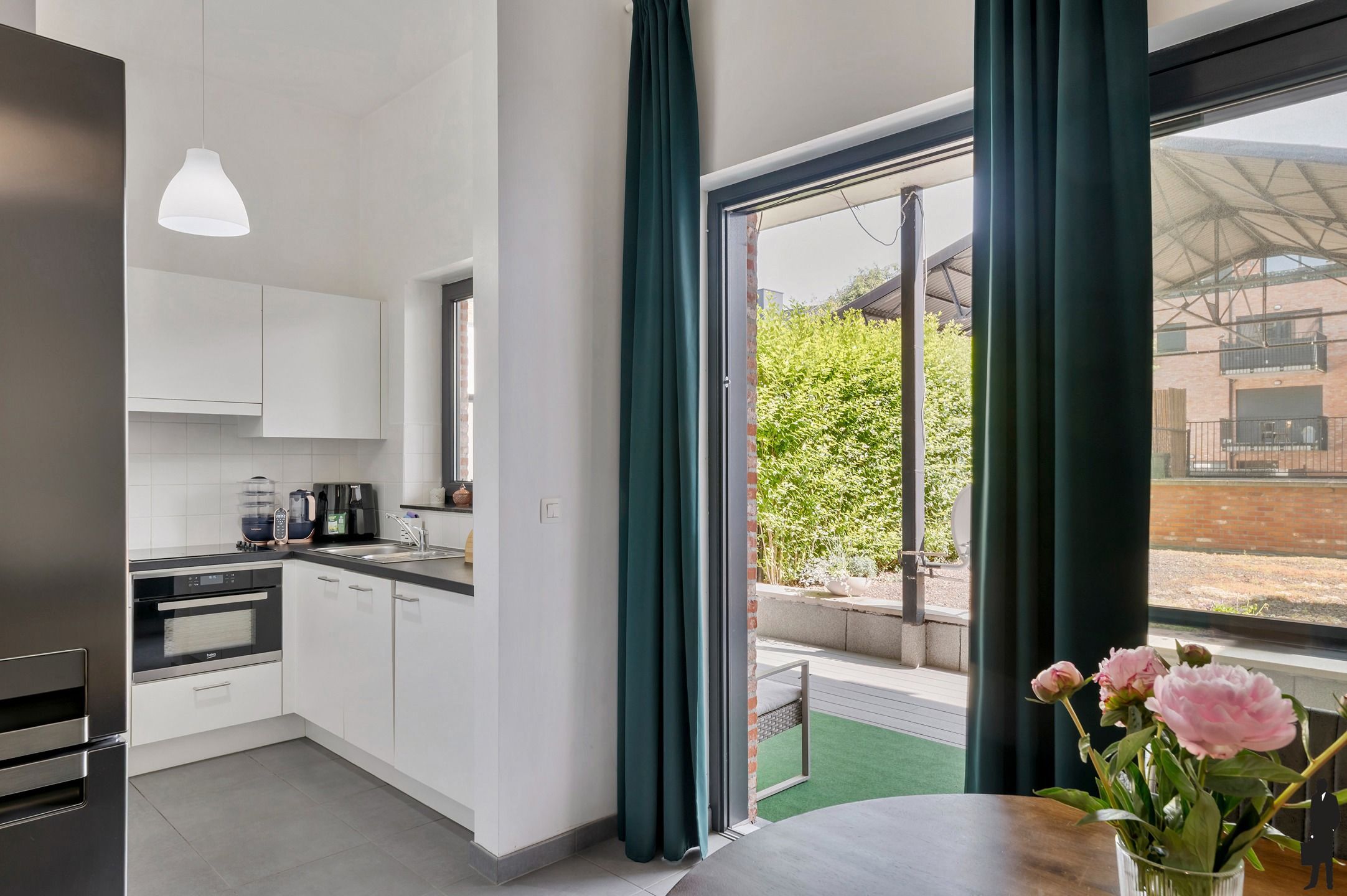 Instapklaar appartement met terras en ondergrondse parking foto 9