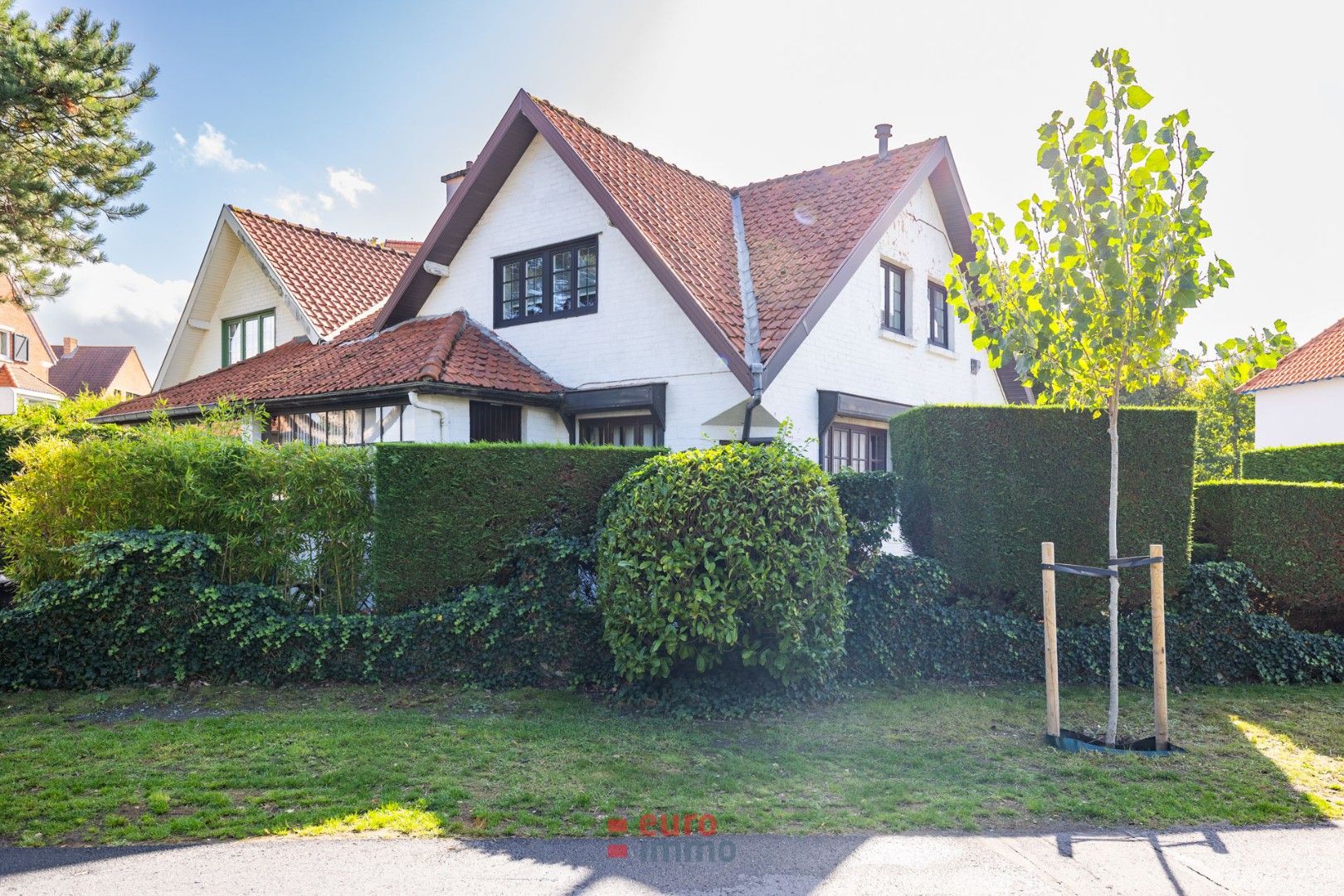 Authentieke, half-open villa in cottage stijl! foto 2
