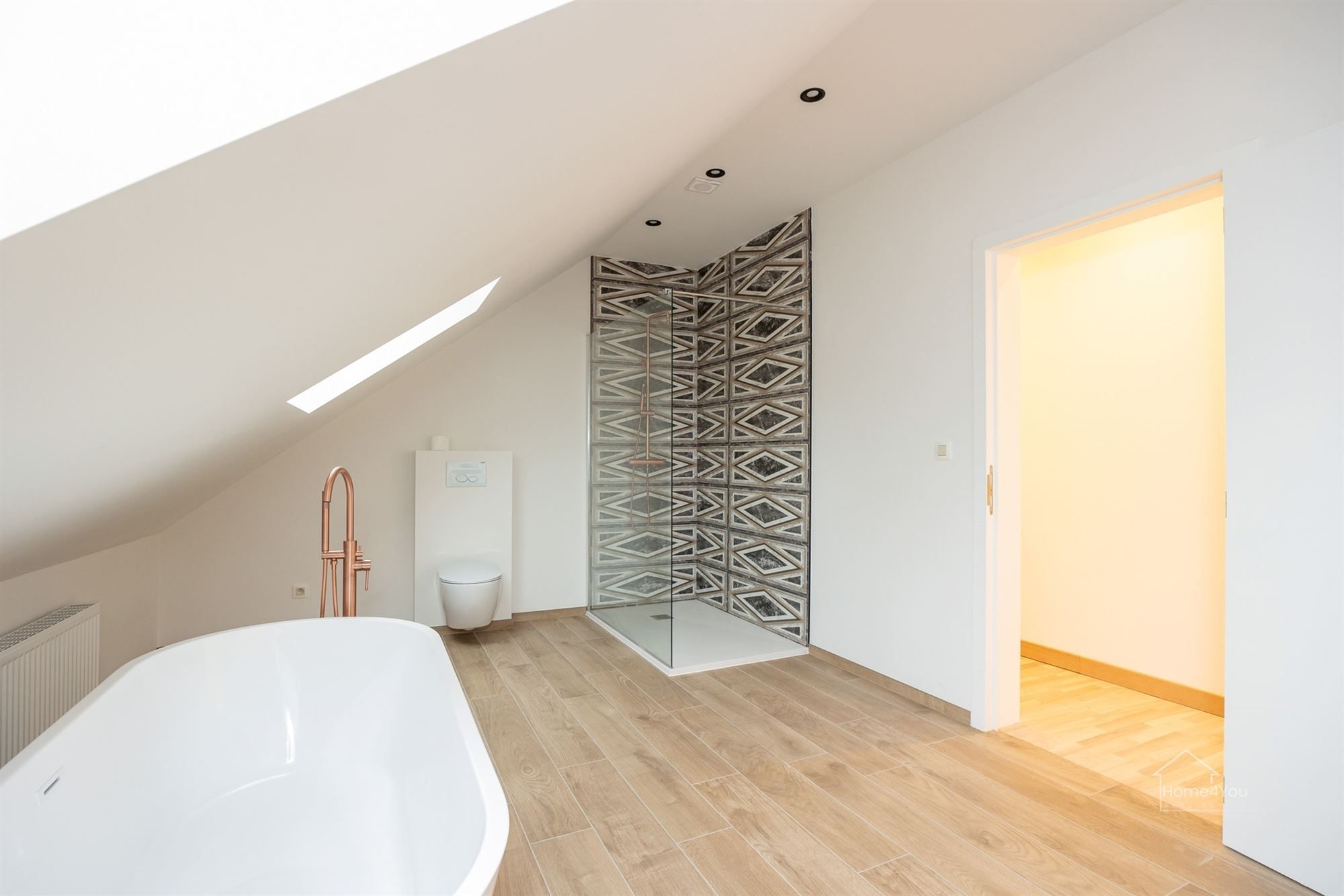 Volledig Gerenoveerde Hafopen Bebouwing - 3 Slaapkamers foto 12