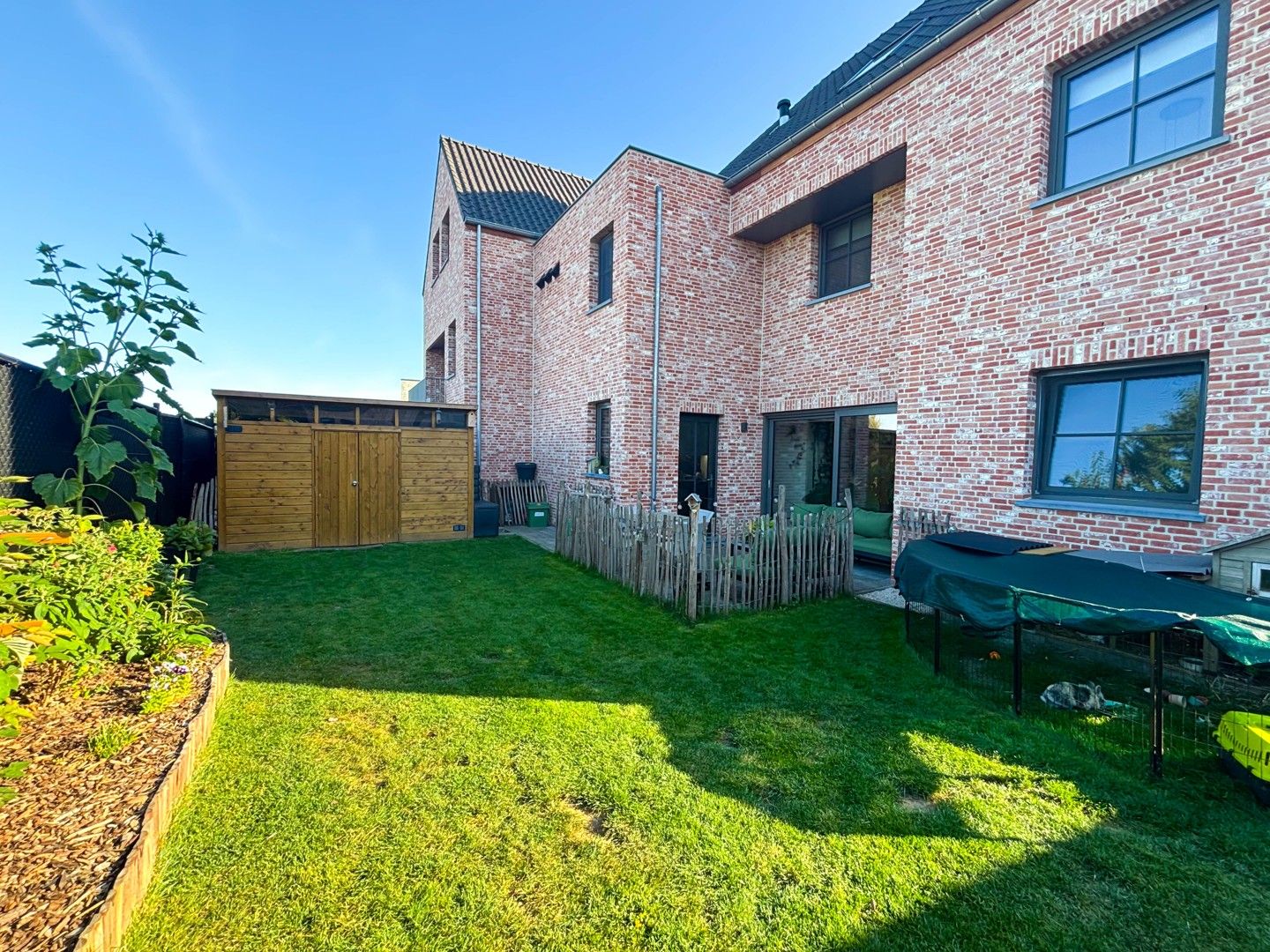 PRACHTIG NIEUWBOUWAPPARTEMENT MET 2 SLKS EN EEN STAANPLAATS IN HET LANDELIJKE HEERS foto 29