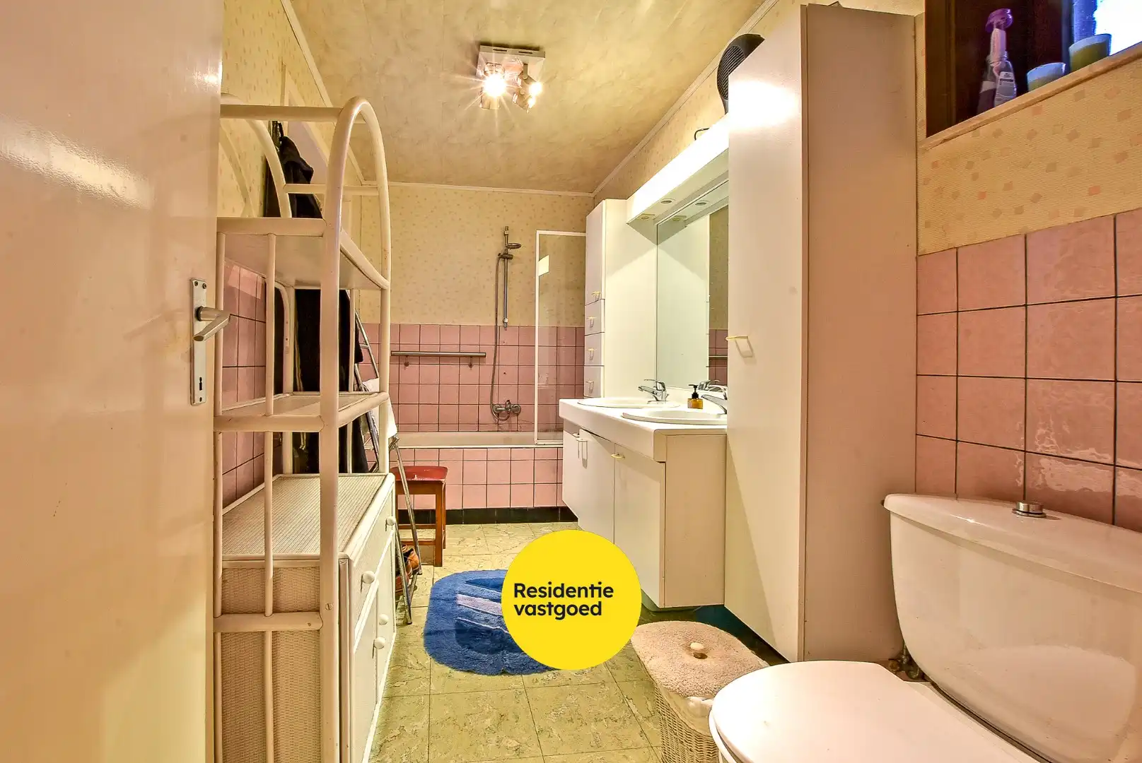 Te renoveren boerderij op een perceel van 7.066m² met loods en diverse bijgebouwen foto 12