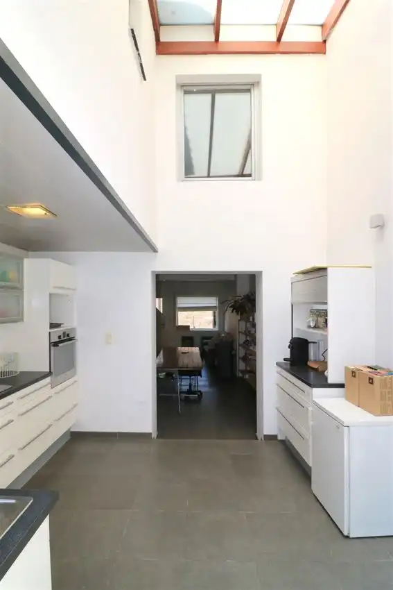 Stadswoning met 3 slpk., toffe keuken en binnenplaats   foto 7