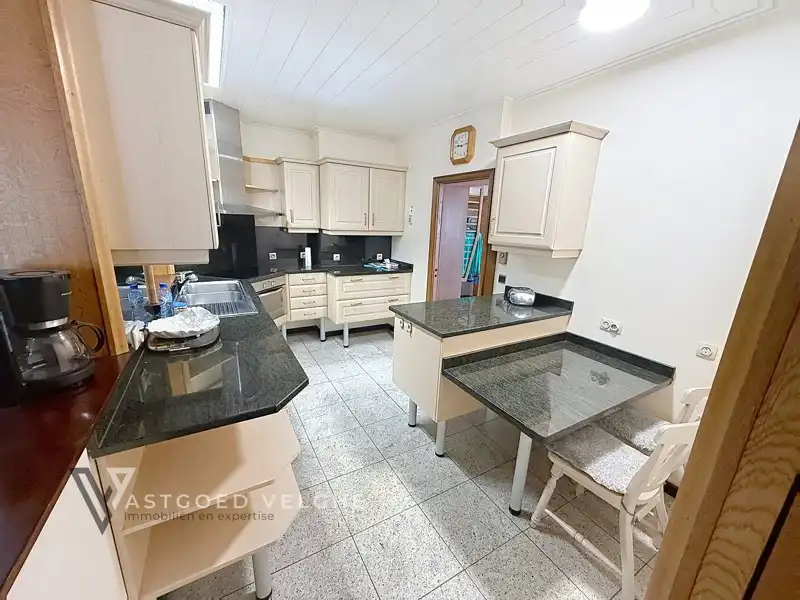 Ruime gezinswoning met zorgwoning in Genk-Centrum foto 5