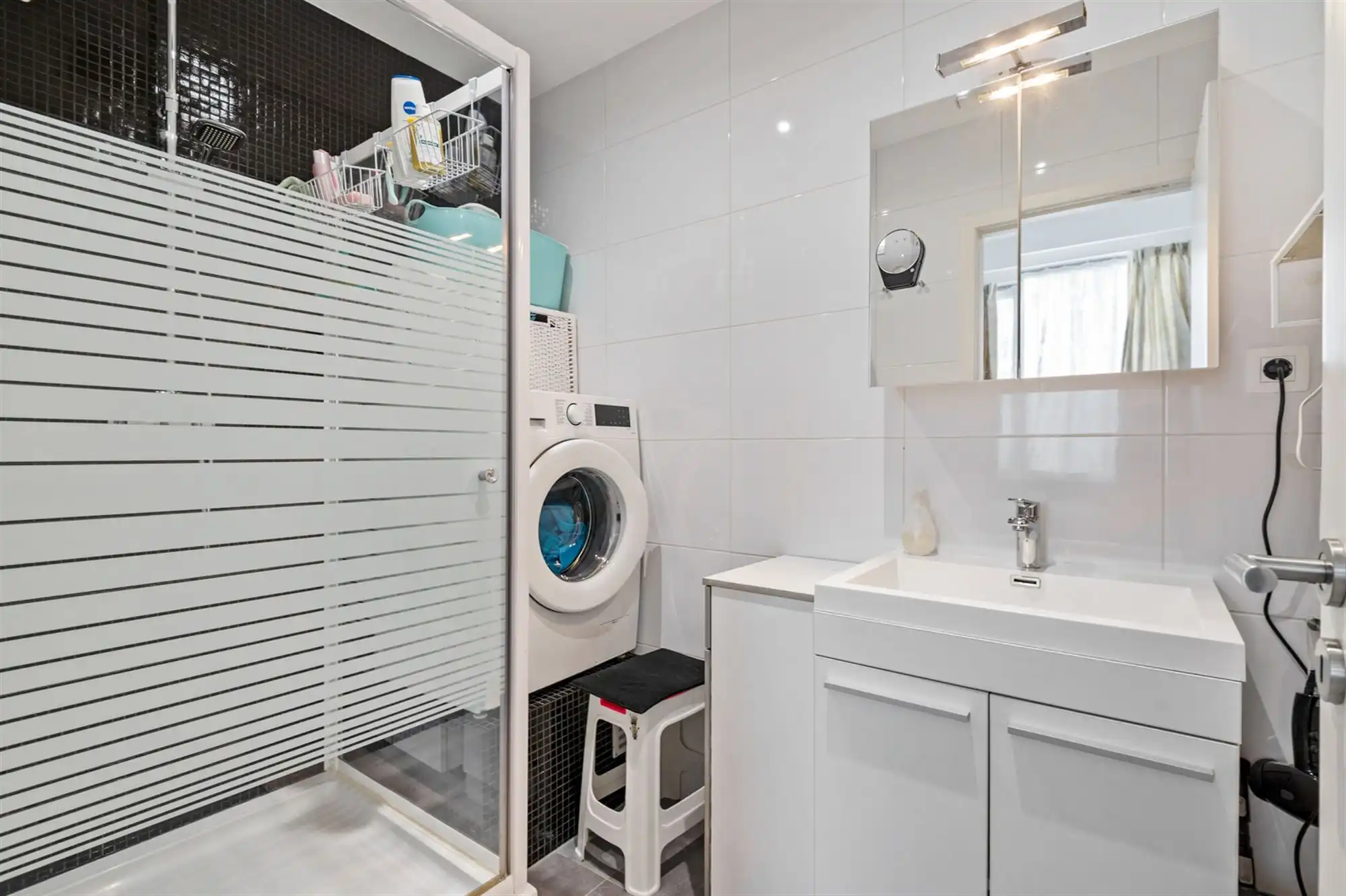 Modern 1-slaapkamerappartement vlak bij het Stadspark foto 9