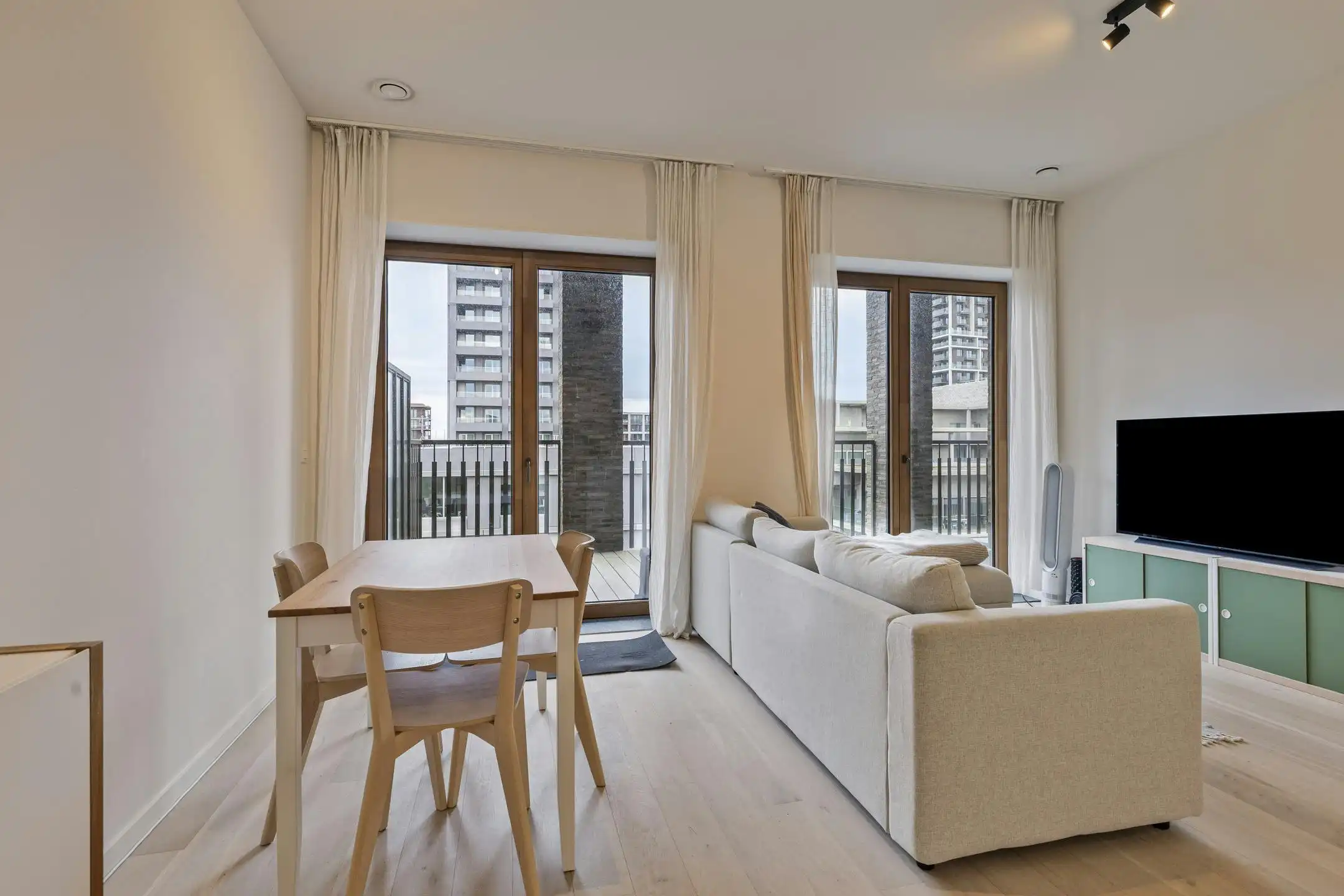 Eén slaapkamer appartement met terras te koop Nieuw Zuid foto 4