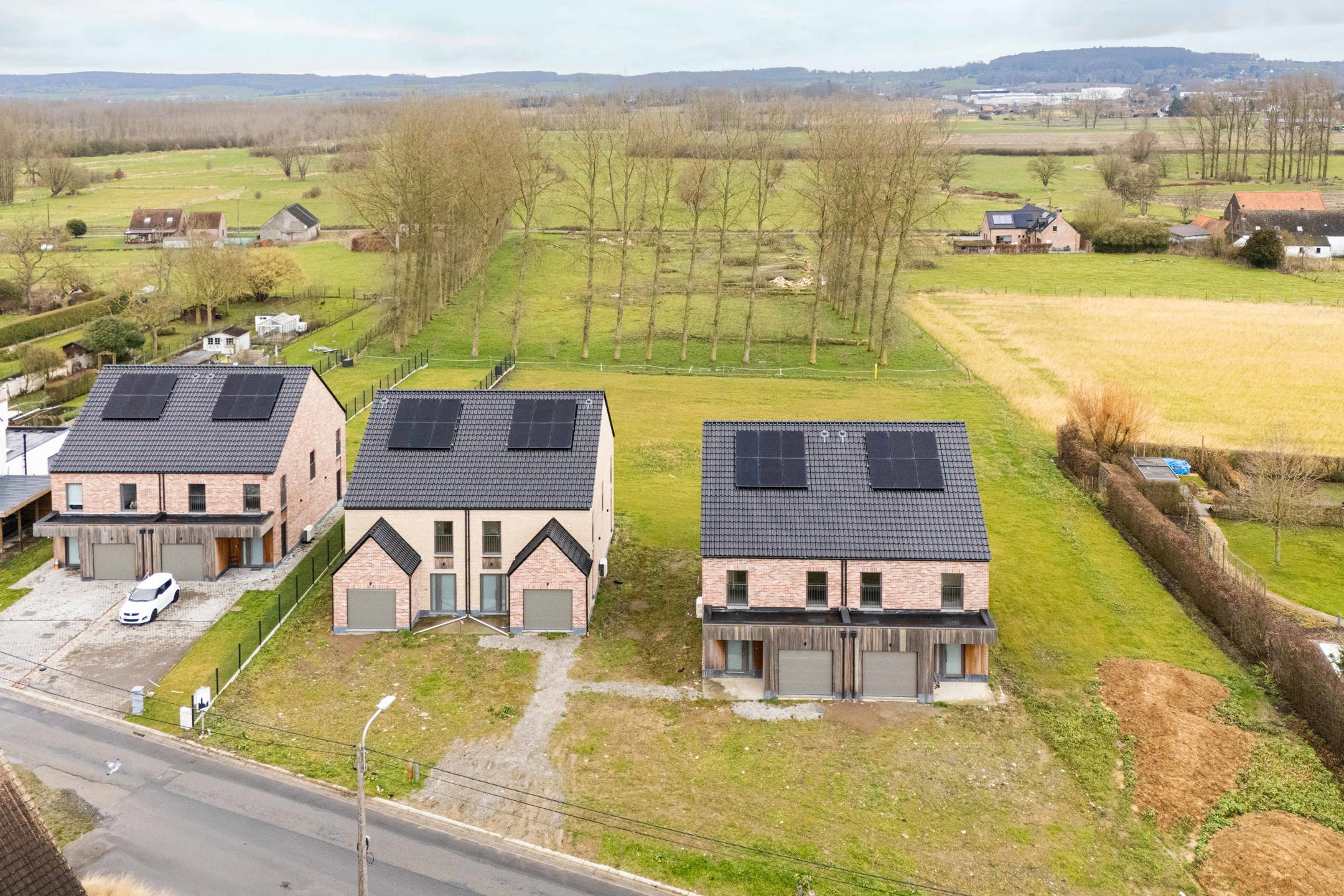 Prachtige nieuwbouwwoning omringd door groen en natuur. foto 19