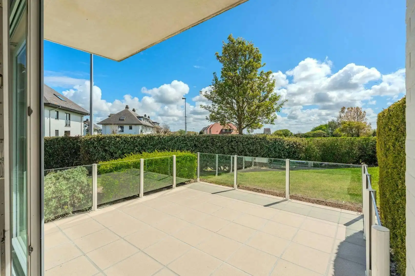 Lichtrijke appartement met zongericht terras te Warande! foto 5