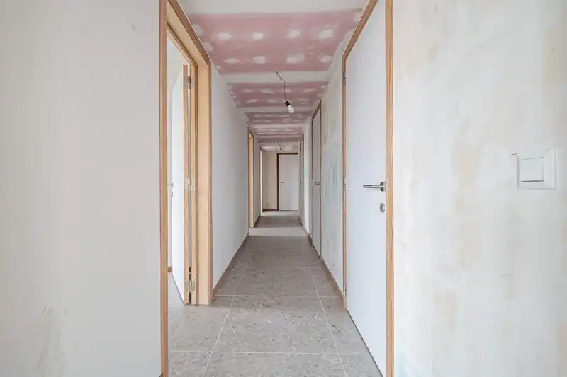 KOOP uw appartement aan 6% BTW! Prachtig 3 slaapkamer appartement in Residentie DAC'ART Izegem. foto 6