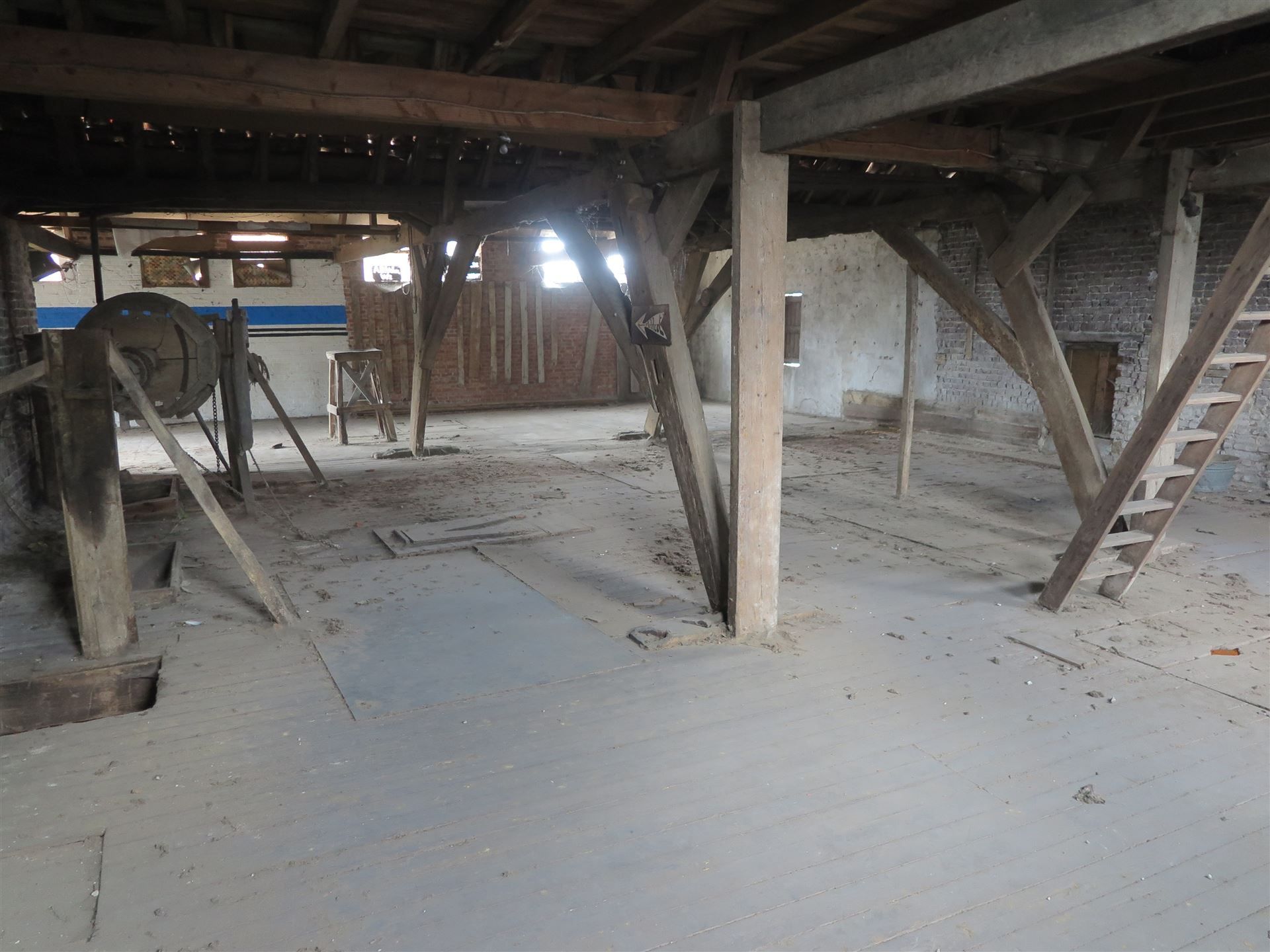 Unieke leegstaande Opslagruimte te Waarschoot foto 3