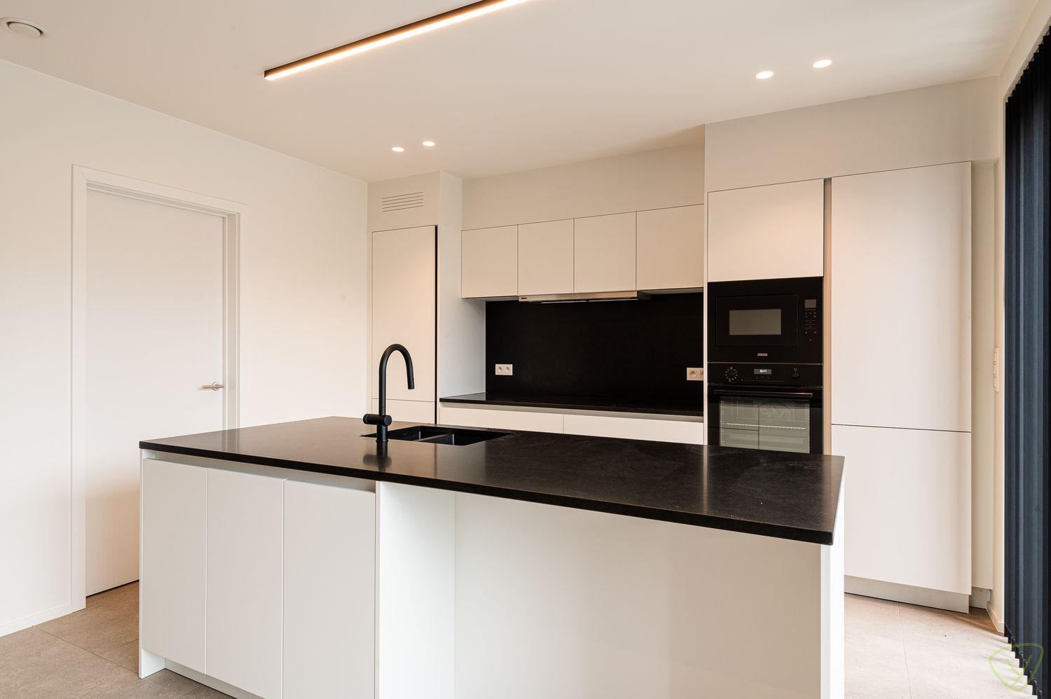 Prachtige nieuwbouwwoningen in een rustige verkaveling nabij het sportpark van Eeklo! foto 28