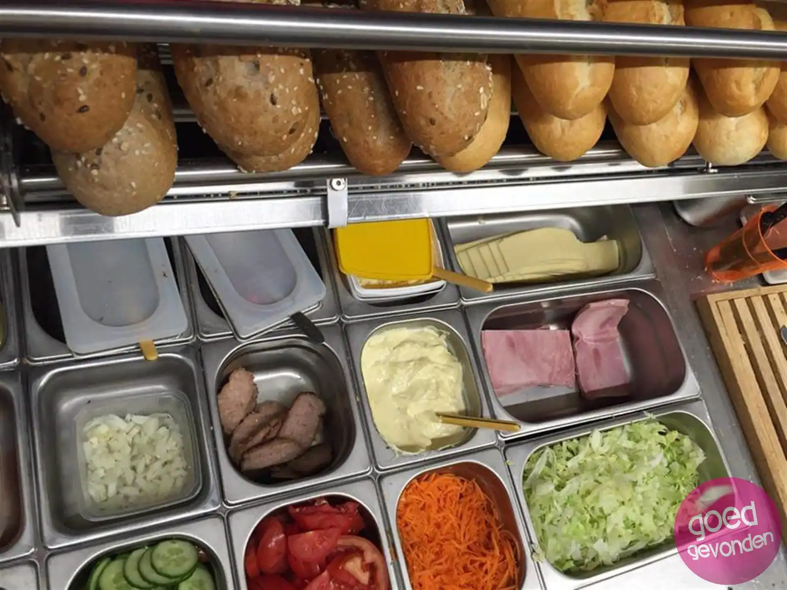 Handelsfonds - ijs en broodjesbar - parking - terras foto 30