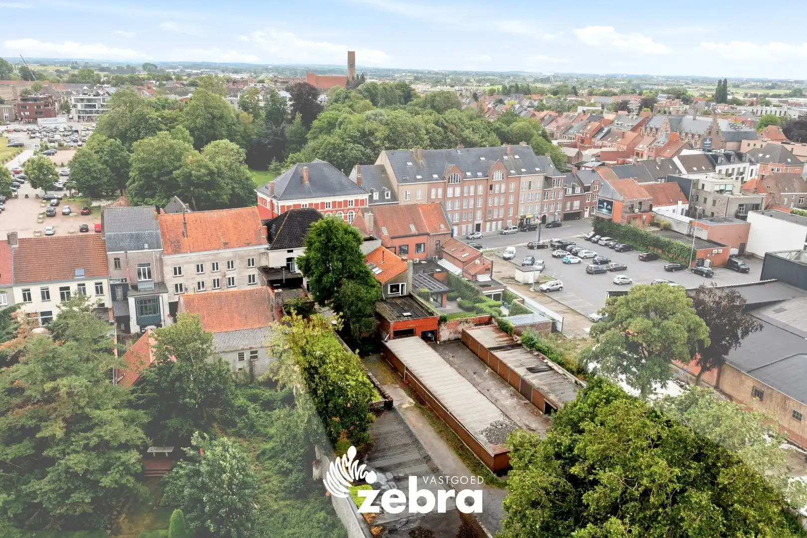 Uitzonderlijke eigendom op een ruim perceel met uitweg in centrum Tielt! foto 43
