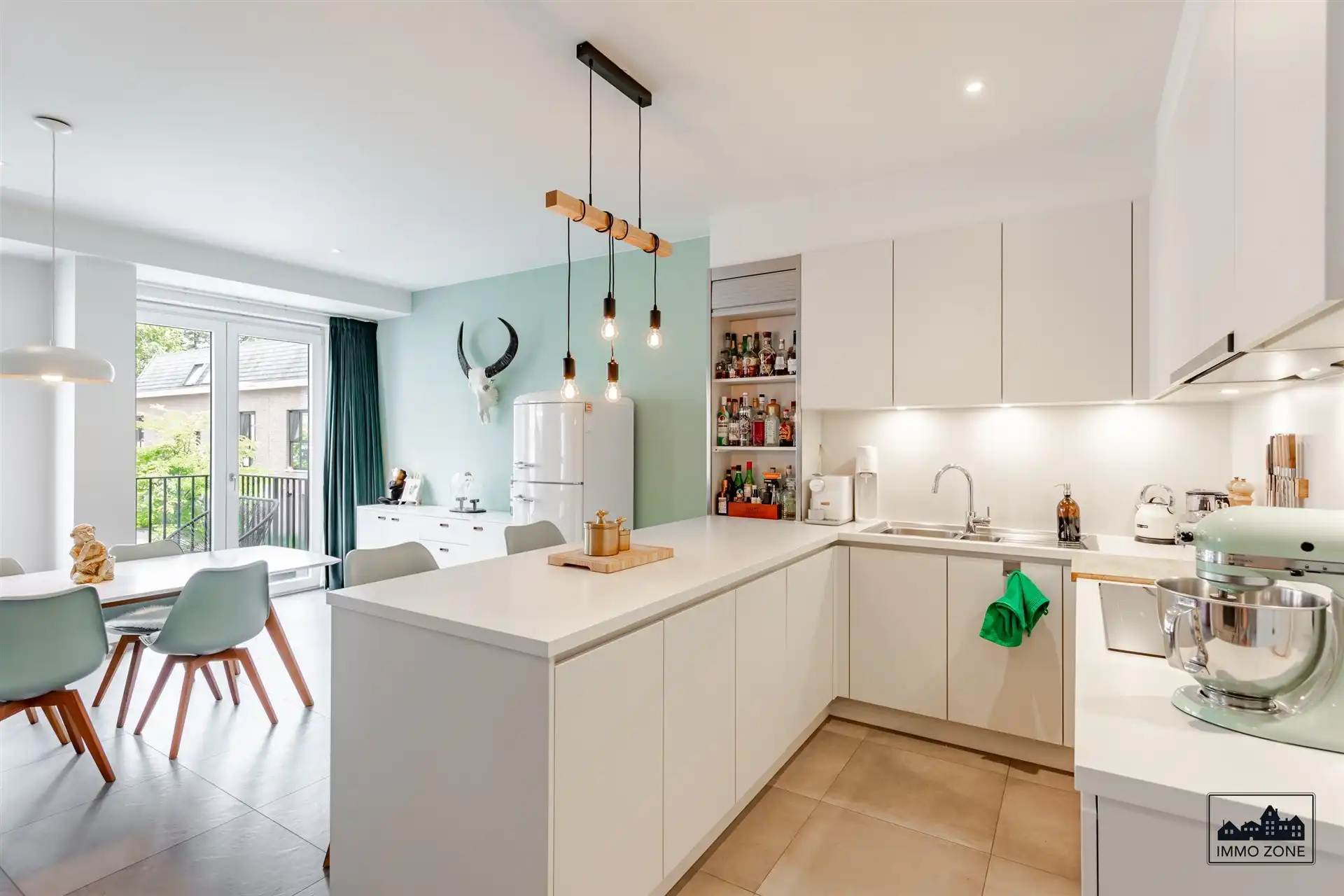 Luxe appartement met garage in stadskern Sint-Niklaas foto 4