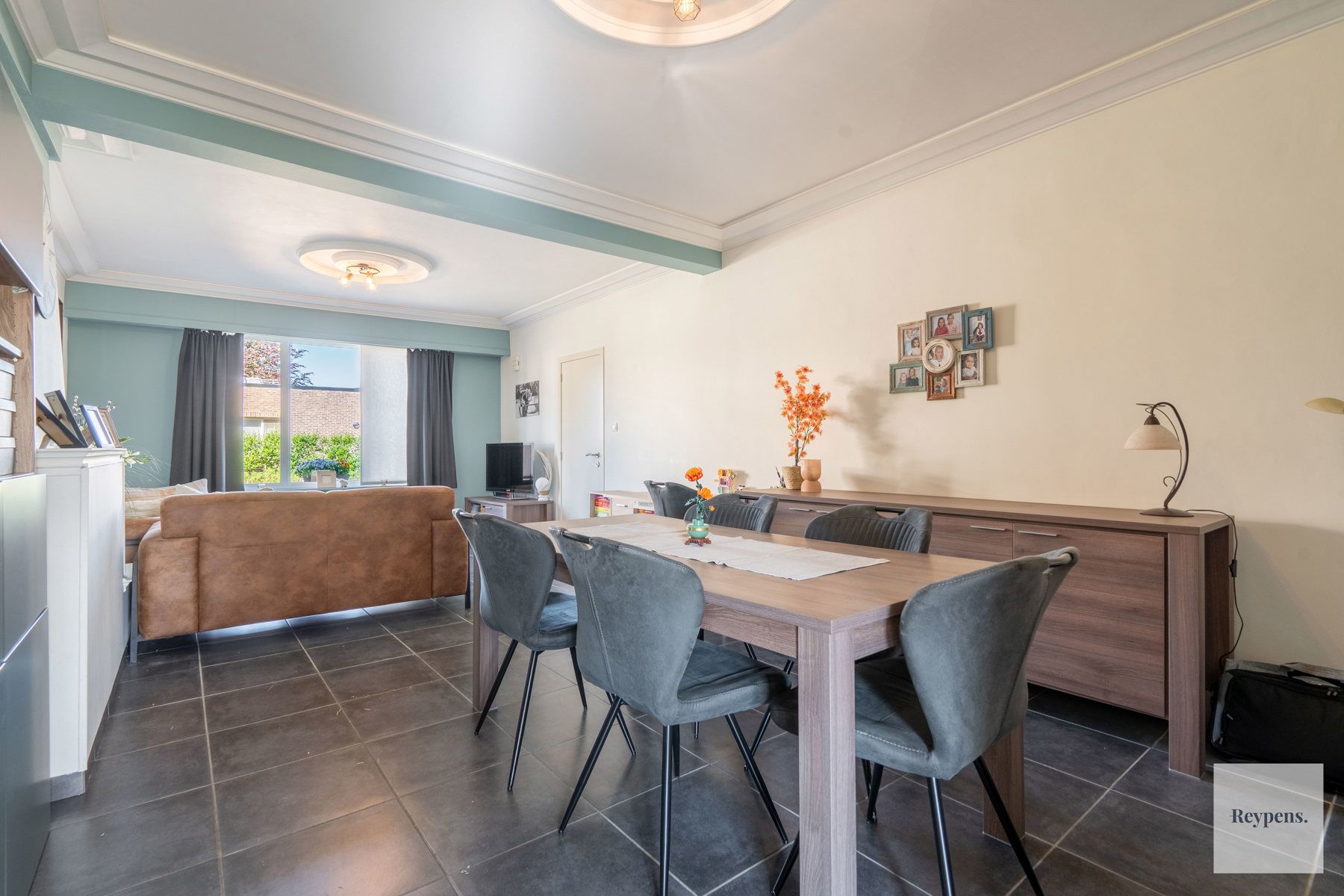 Instapklare woning met grote zonnige tuin op toplocatie! foto 6