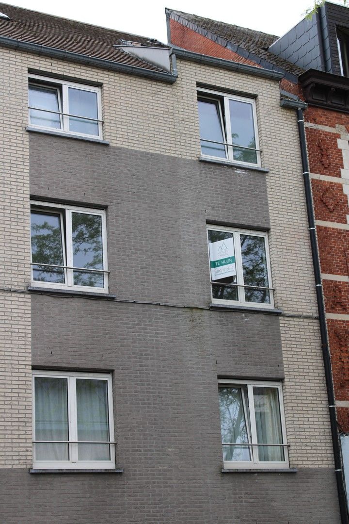 2-slaapkamerappartement in centrum Leopoldsburg te huur. foto {{pictureIndex}}