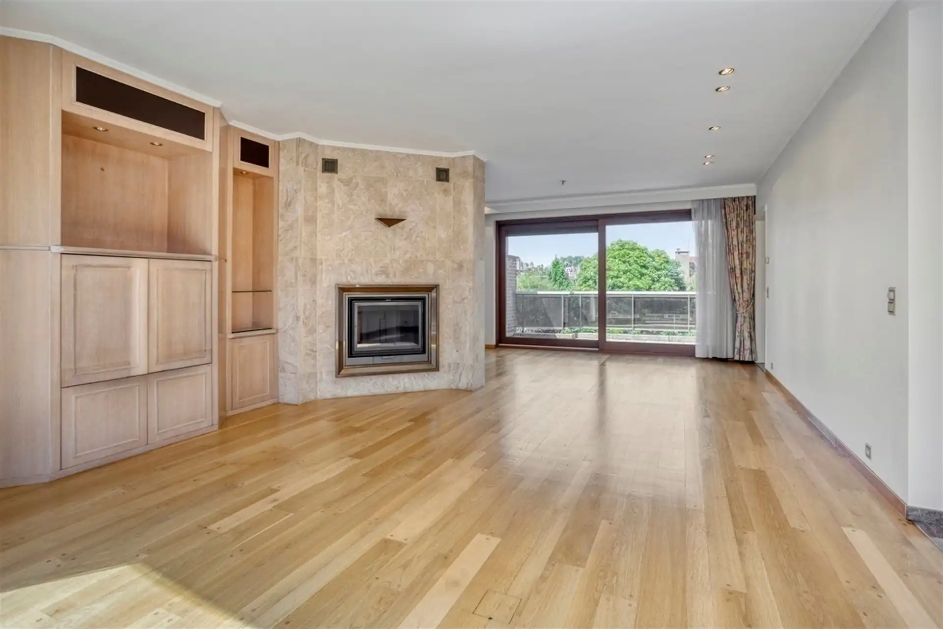 Prachtig penthouse in authentieke stijl, met prachtige afwerkingen. foto 2