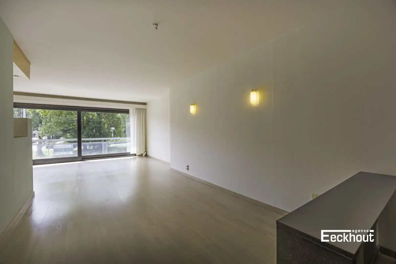 Mooi en centraal gelegen 2 slaapkamerappartement met open zicht! foto 5