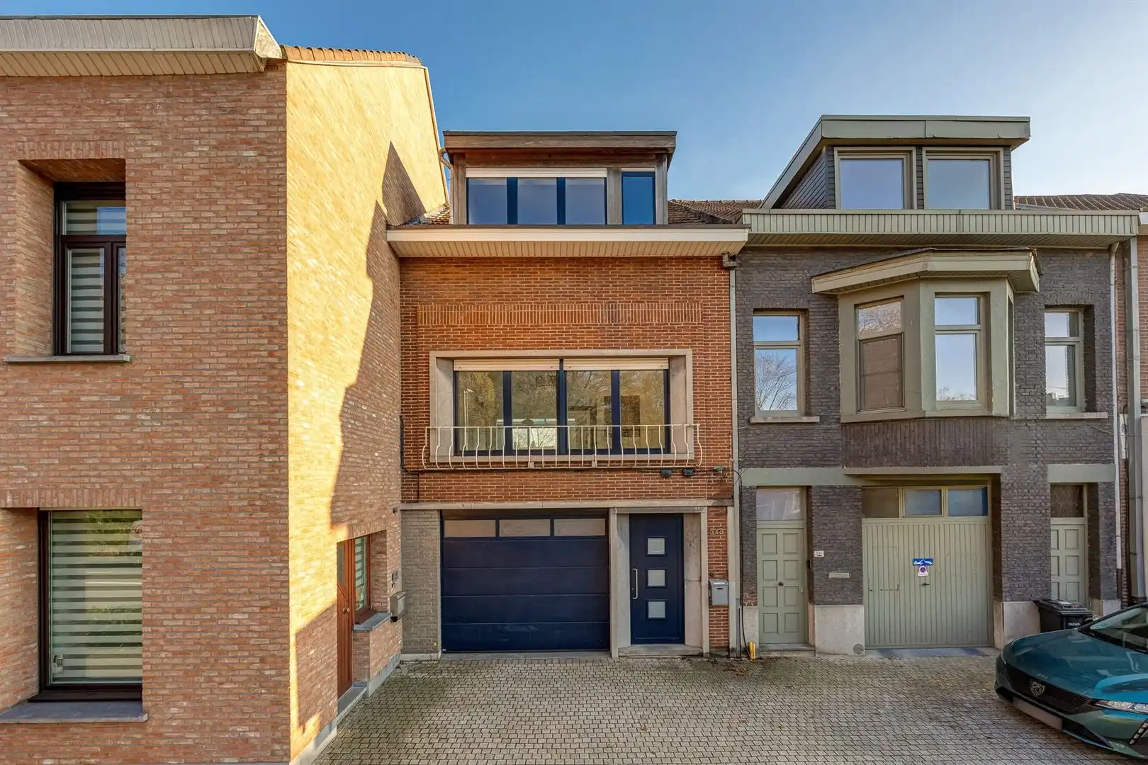 Woning met tuin en garage(s) foto 2