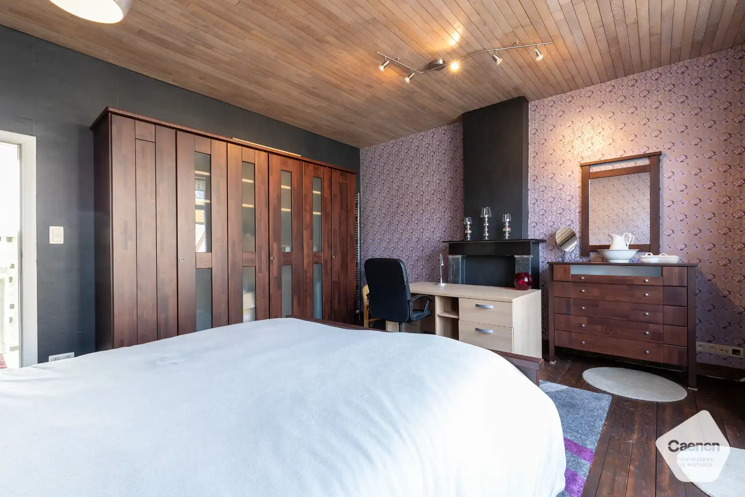 Ruime stadswoning met 3 slaapkamers en gezellige koer foto 24