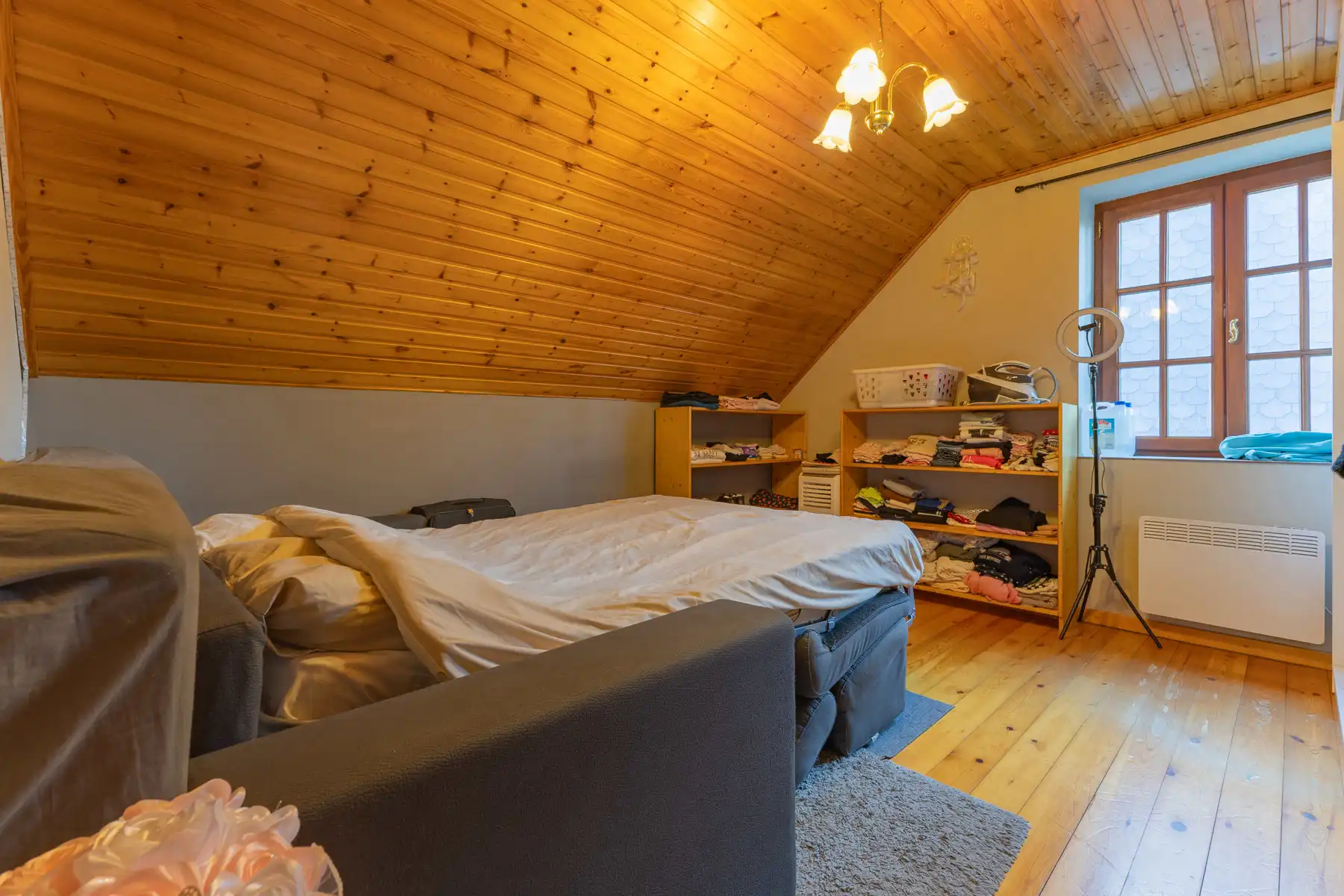 Villa met 4 slaapkamers, grote tuin en garage foto 17