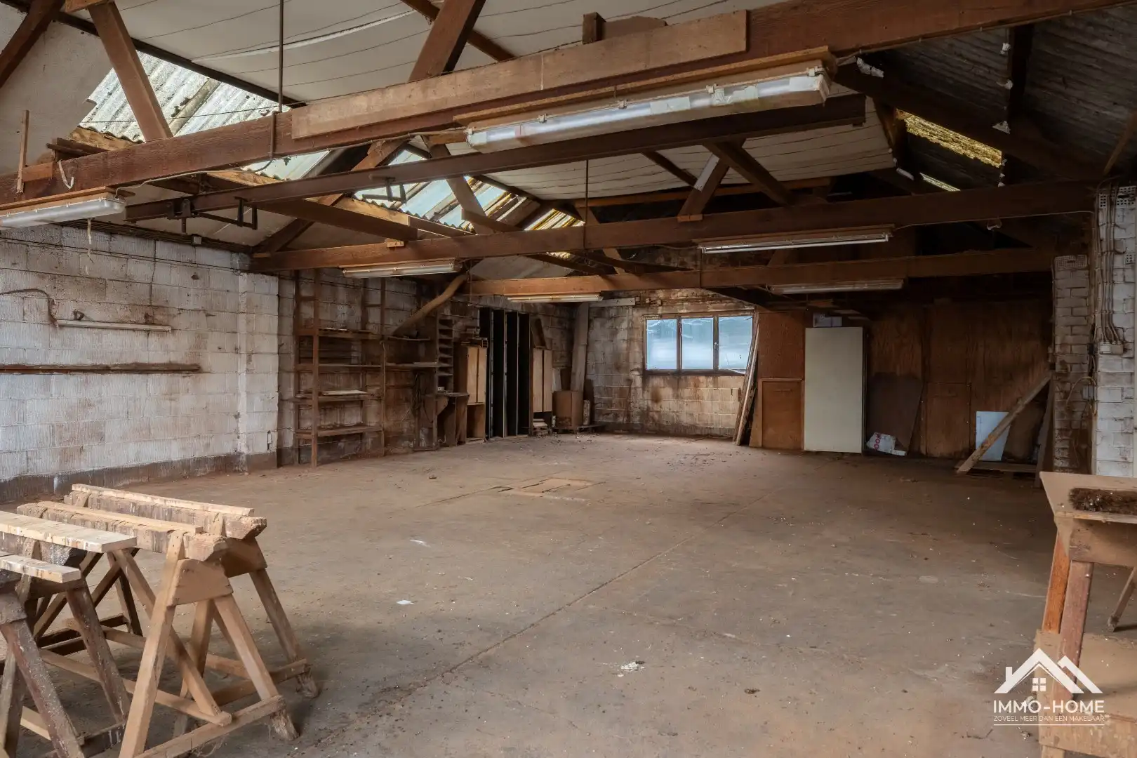 Ruime te renoveren hoekwoning met atelier!  foto 26