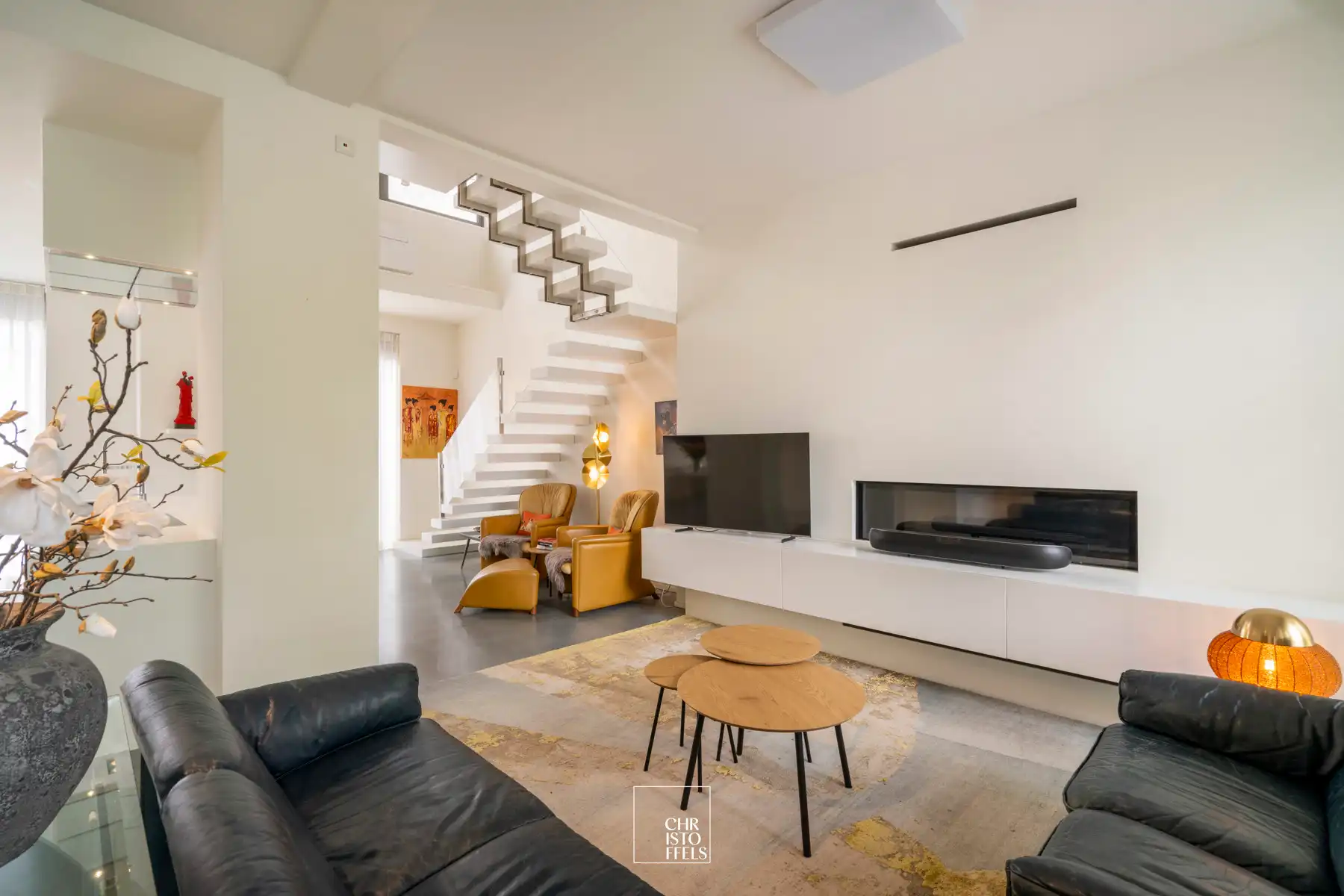 Luxe afgewerkte stadswoning (235m²) in domein Oud Rekem foto 2