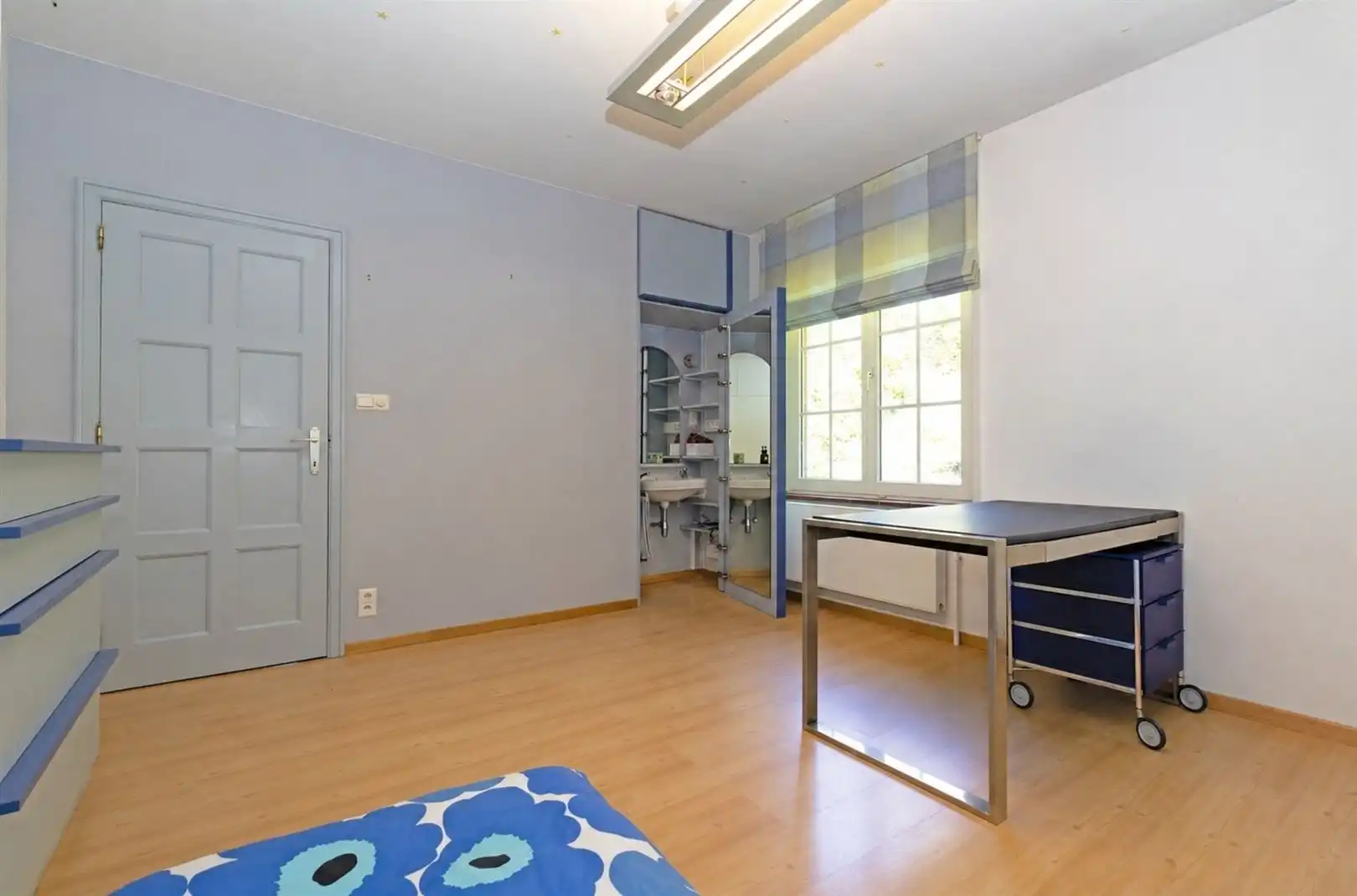 Tijdloze villa in het groen nabij de stad foto 16
