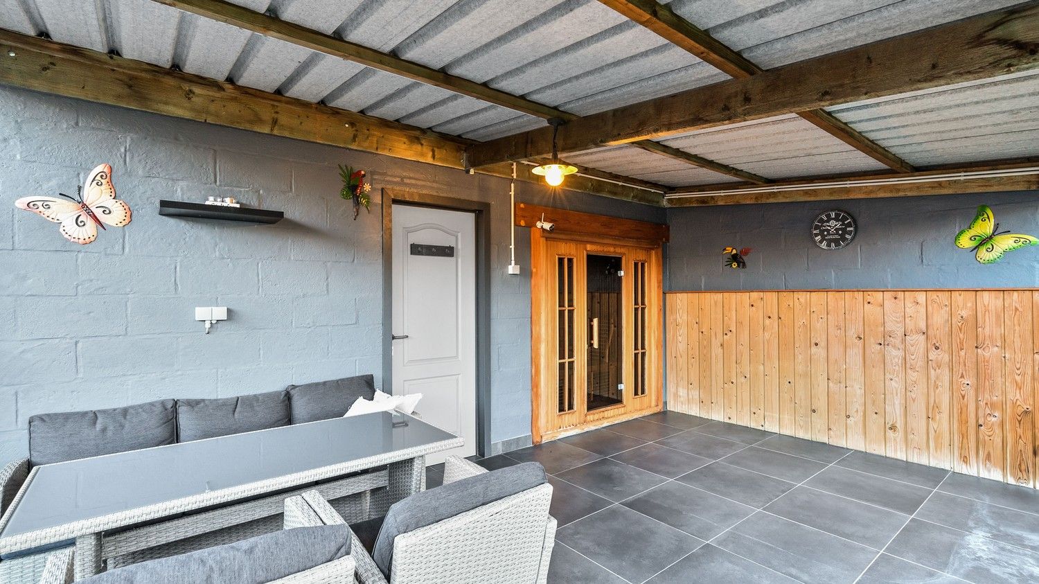 Woning met 2 slaapkamers, ruime garage en tuin foto 26