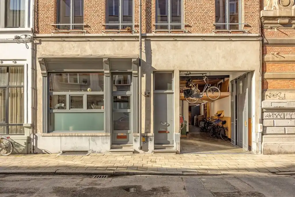 Unieke woning met dakterras en atelier foto 38