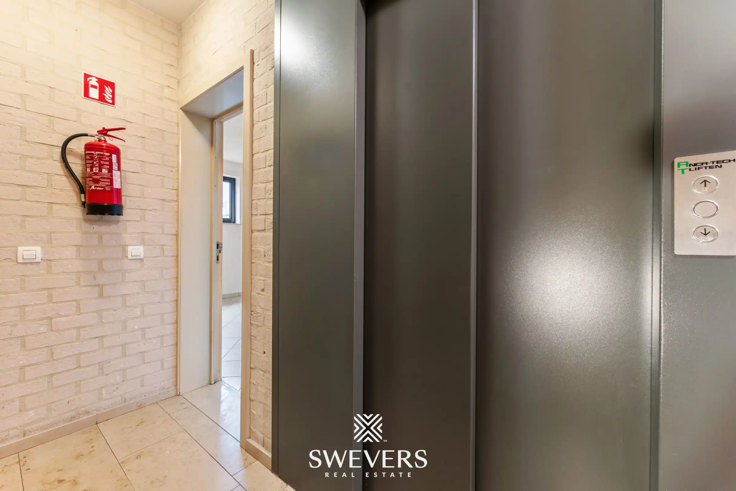 Op te frissen appartement in centrum Halen foto 22