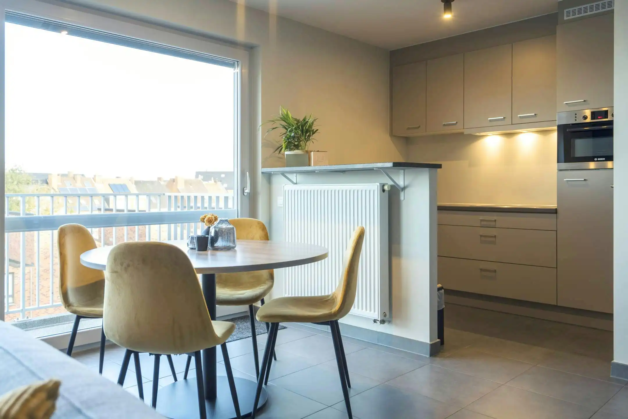 Appartement te koop op centrale ligging in Waregem foto {{pictureIndex}}