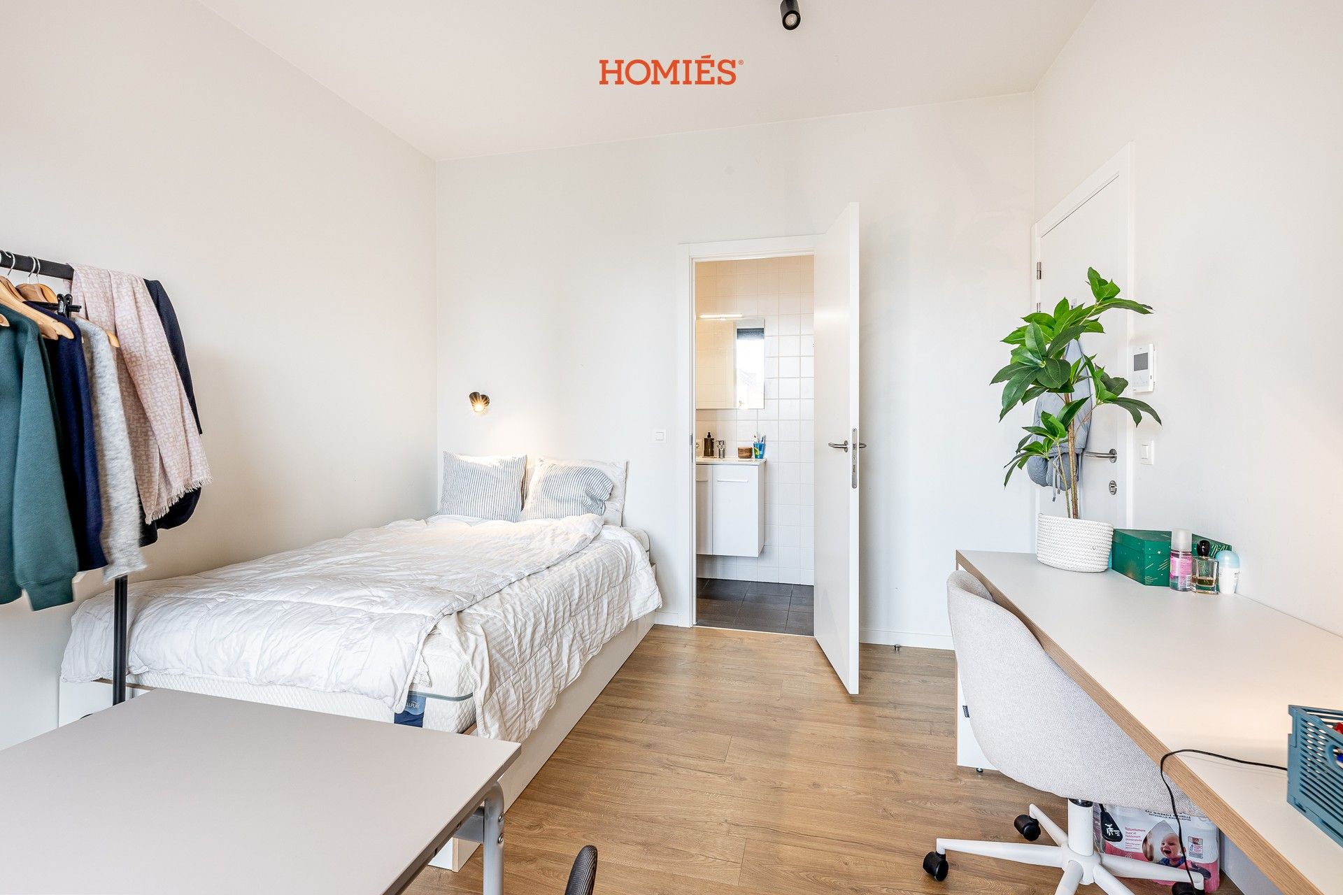 Studentenkamer met terras en eigen sanitair foto 2