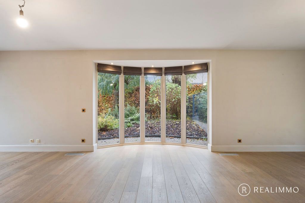 Verrassende villa op 1.699 m² ! foto 8