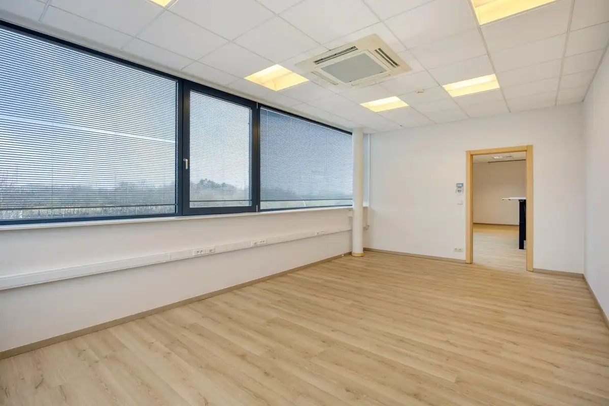 Kantoor te koop in het industriepark te Haasrode/Heverlee met 14 parkings - opp. 626 m² - verkoop onder registratierechten foto 15
