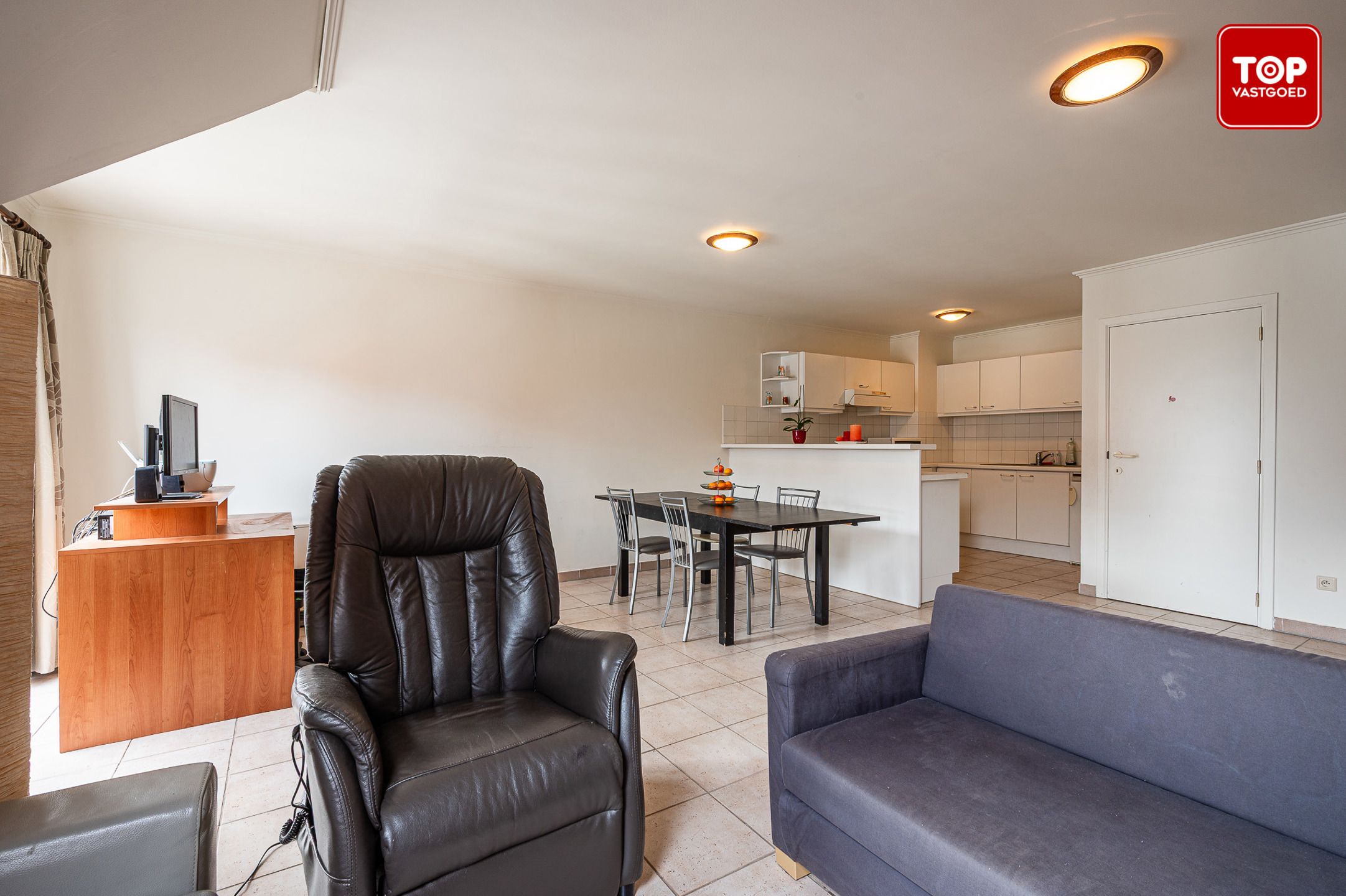 Instapklaar appartement met 2 slaapkamers in Waarschoot foto 6