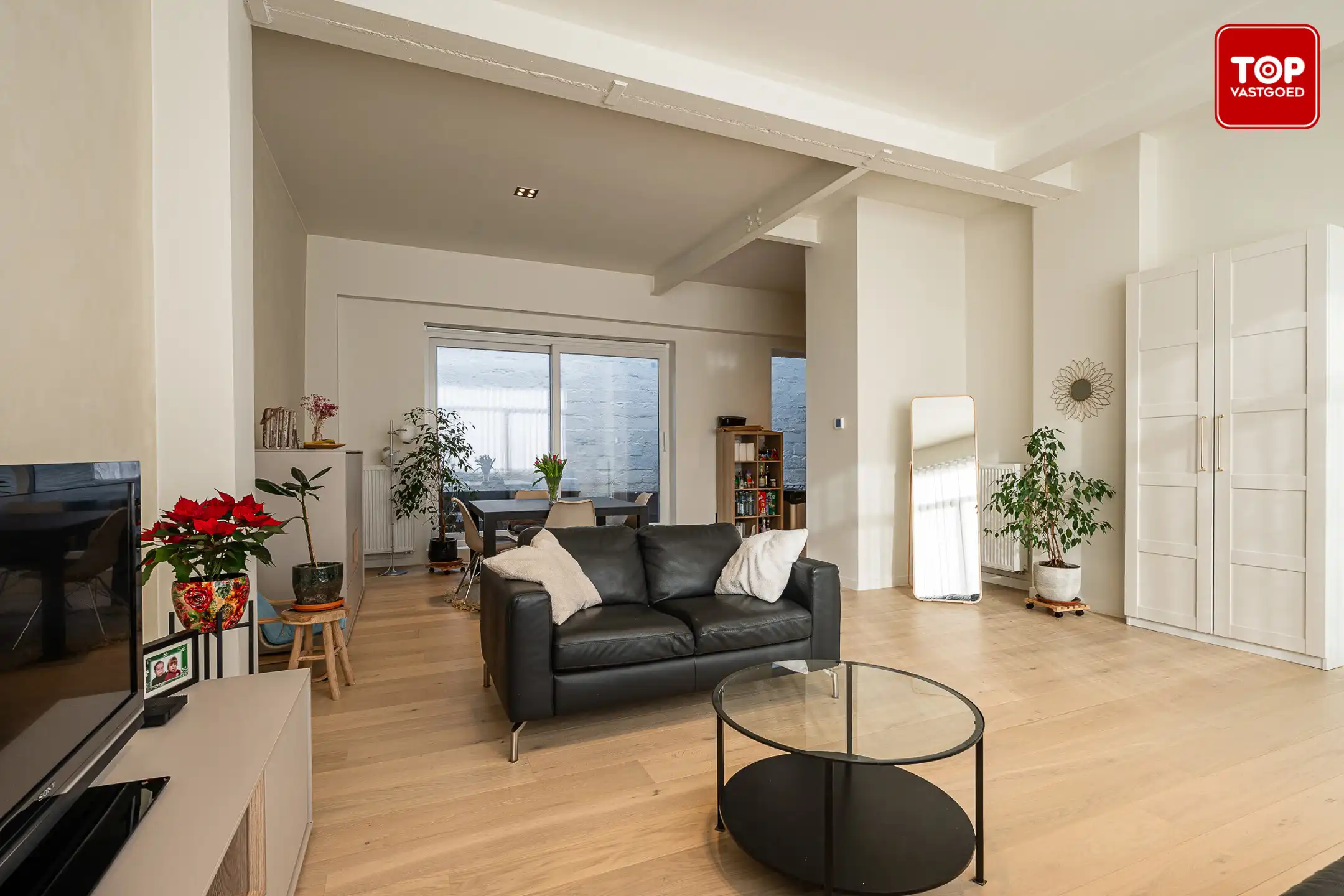 Gerenoveerde, energiezuinige woning op uitstekende locatie foto 6