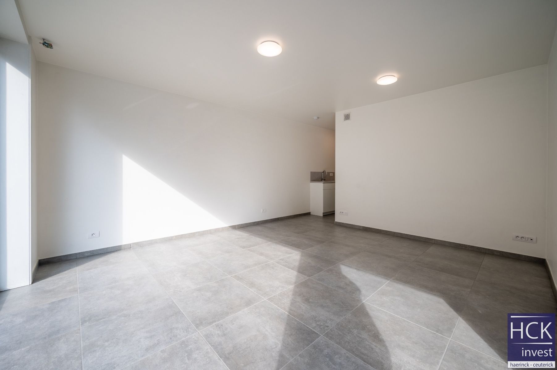 WAREGEM - Commerciële ruimte (winkel of bureel) op topligging! foto 5