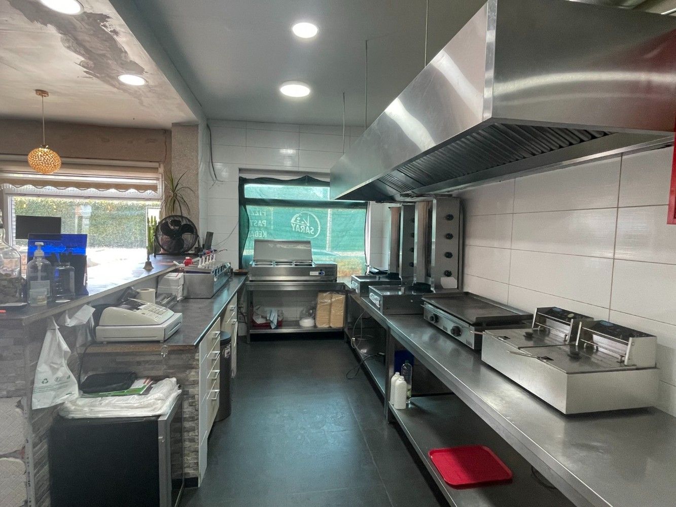 Handelspand met ruim duplexappartement op zichtbare locatie in Herent foto 3